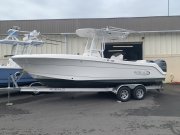 Used 2020 Robalo R242 Center console for sale